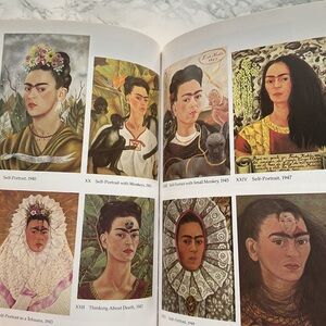 Book A Biography of Frida Khalo by Hayden Herrera